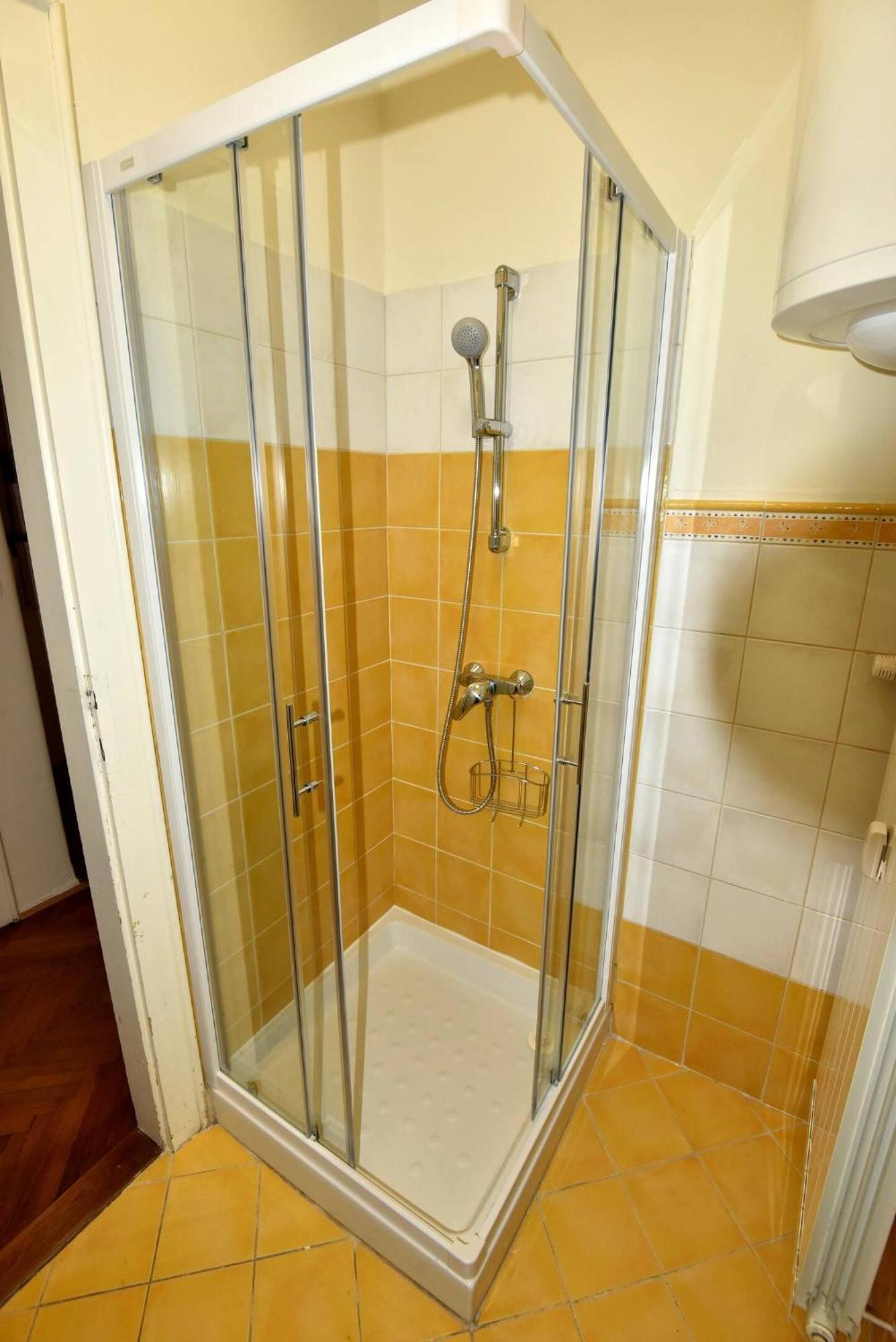 Apartment Joja Ljubljana Buitenkant foto