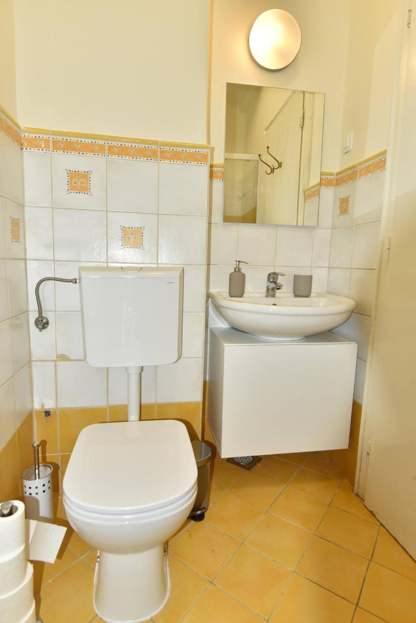 Apartment Joja Ljubljana Buitenkant foto